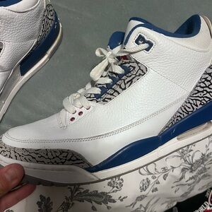 Jordan 3s